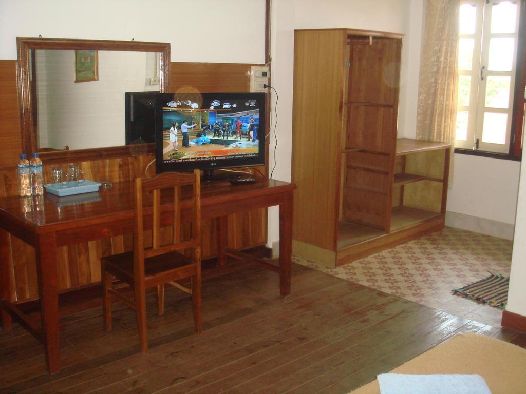 Champa Hotel Pakse Exterior foto