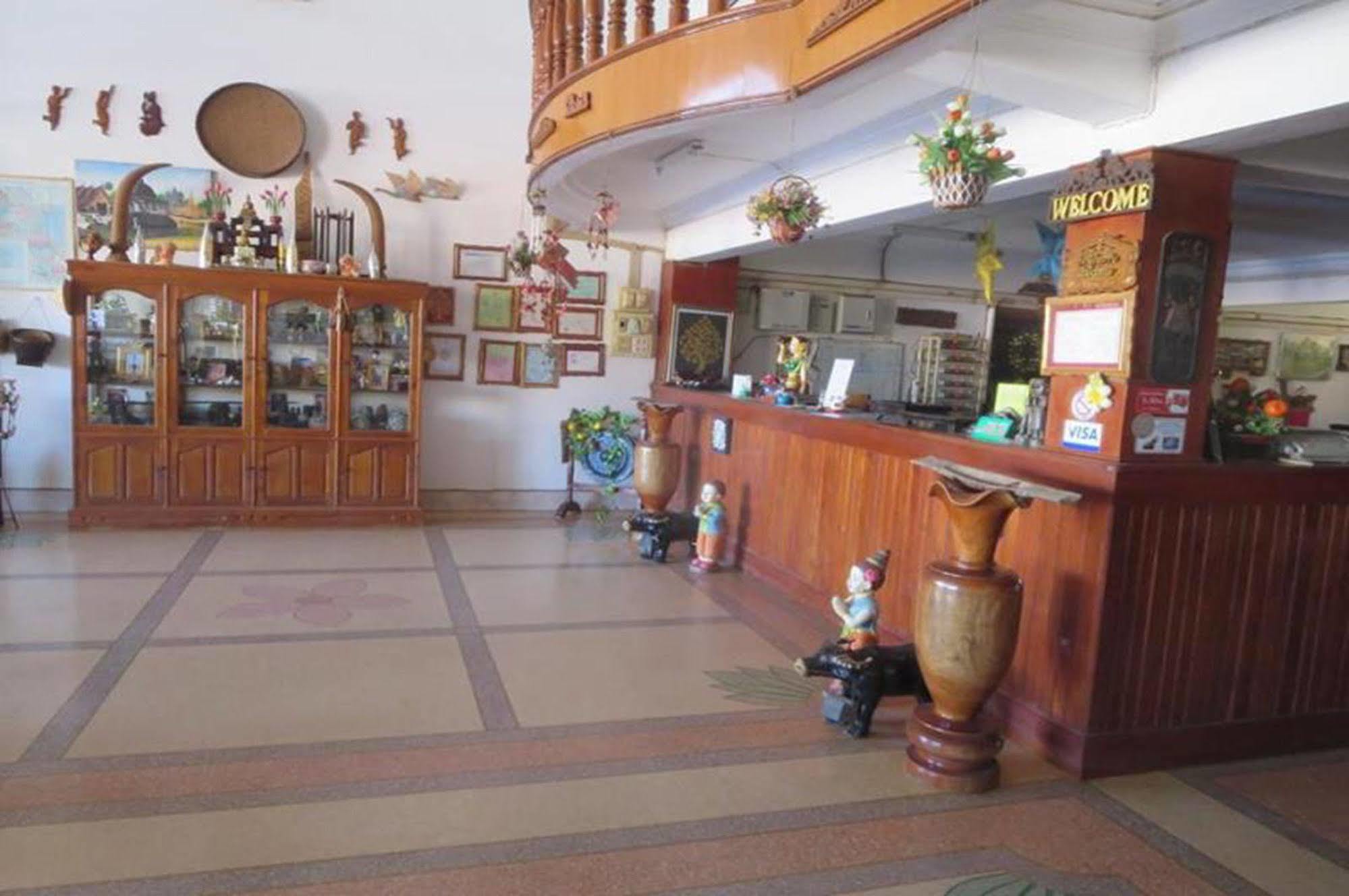 Champa Hotel Pakse Exterior foto